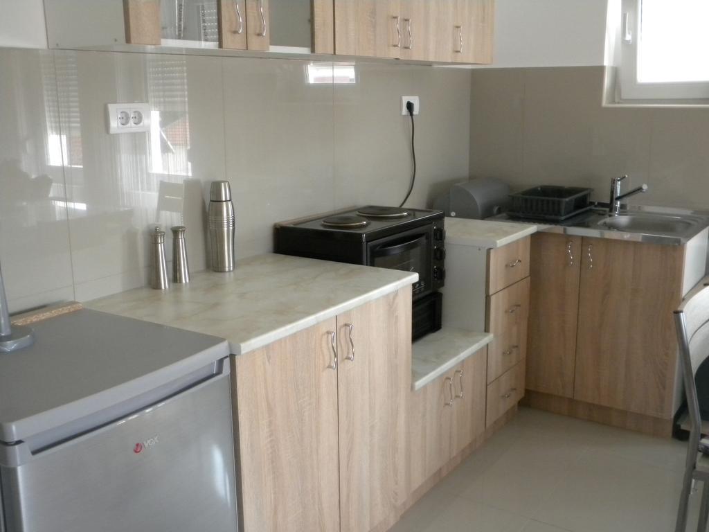 Apartment Srebrni Oblak 阿然德洛维克 外观 照片